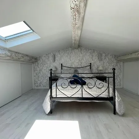 Апартаменты Le Balcon De Gambetta ※ Каркассон