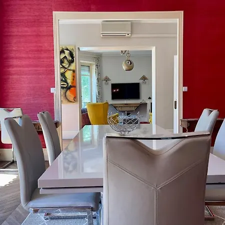 Апартаменты Le Balcon De Gambetta ※ Каркассон